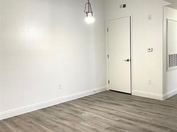 4th image of 950 Seven Hills Dr APT 422