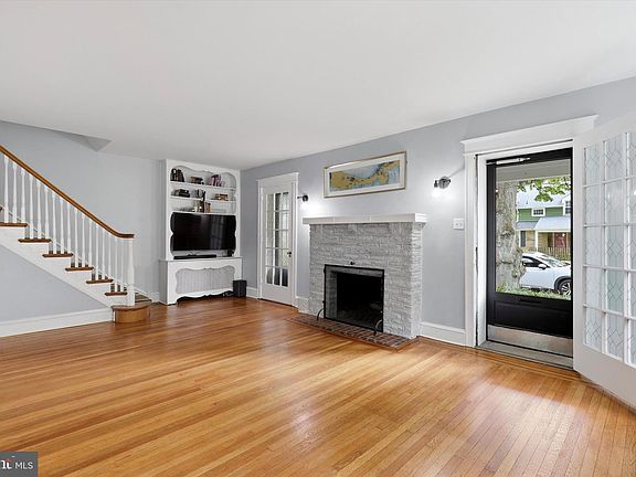 5th image of 7811 Linden Rd