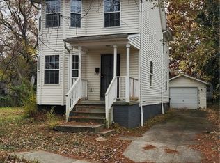 10912 Hampden Ave, Cleveland, OH 44108