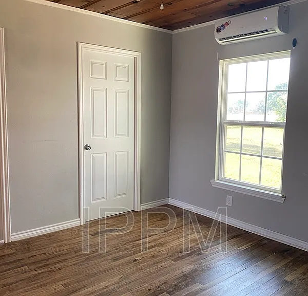 1723 Warren St — Photo 7