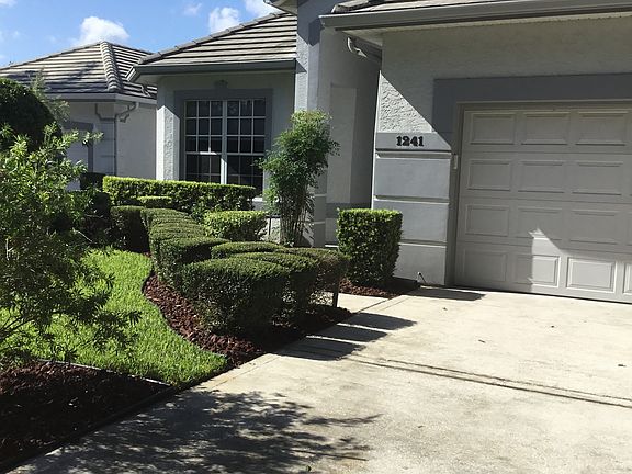 3rd image of 1241 E Langley Ct