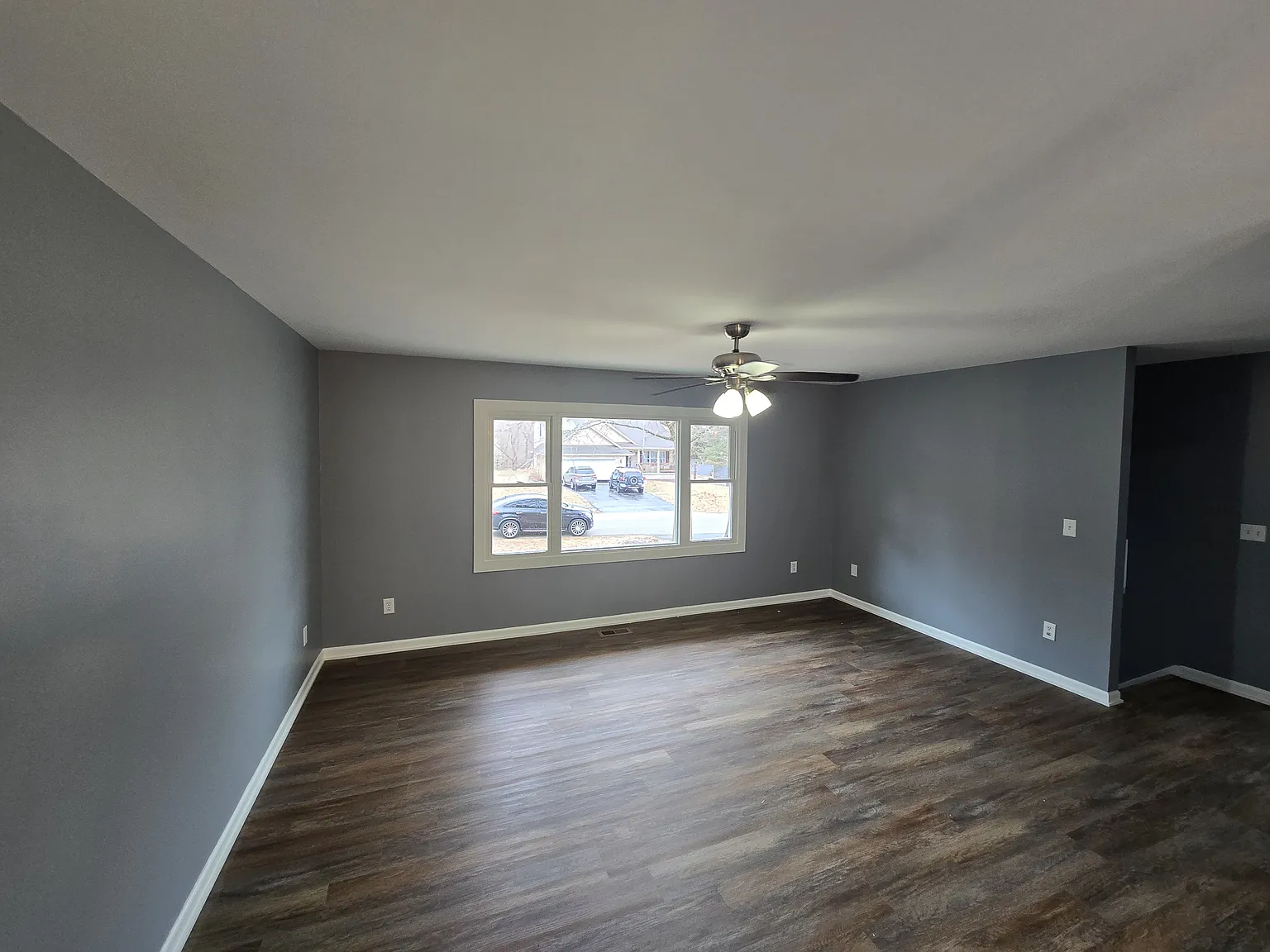 3 bed, 1864 sqft, $2,300 — Photo 4
