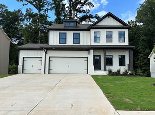 740 Winding Rose Dr, Hoschton, GA