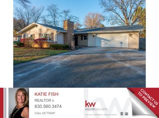 413 Princeton Dr, North Aurora, IL