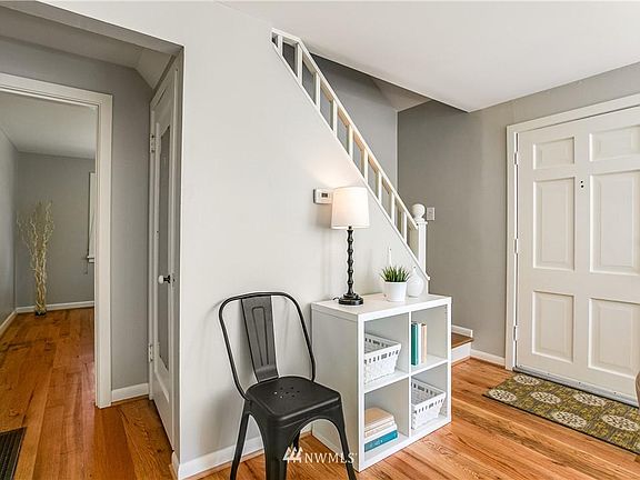 4th image of 15549 6th Ave NE
