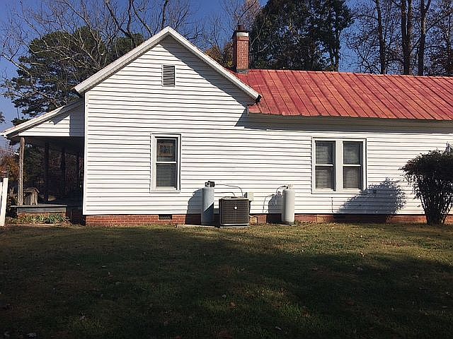 2nd image of 3322 Beatty Rd