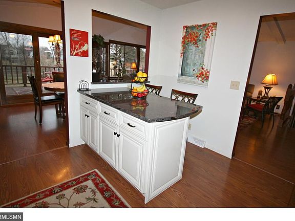4th image of 919 132nd Ln NE