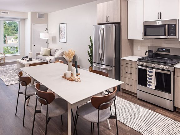 4th image of 4720 Longfellow Ave S #529