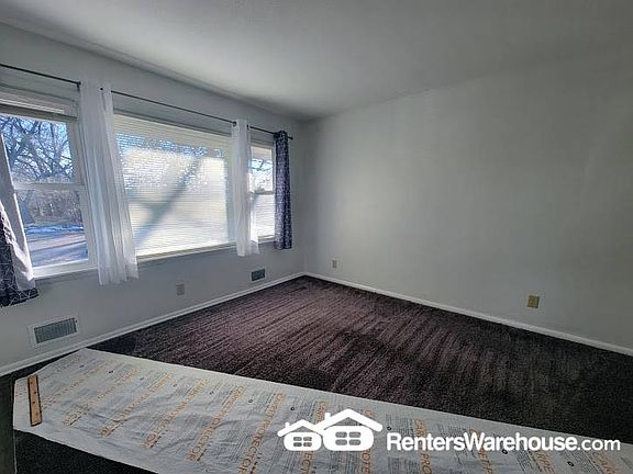 5th image of 617 51st Ave NE #1