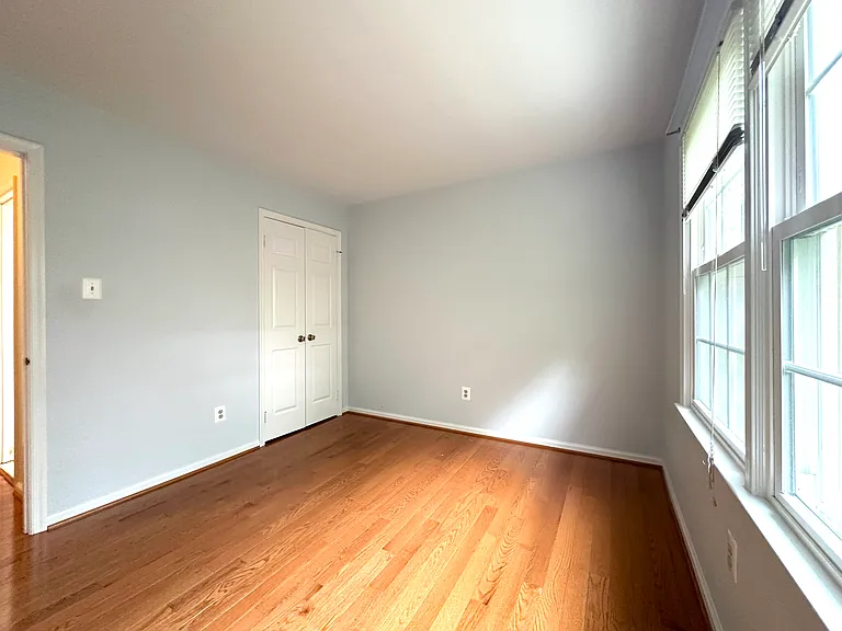 5127 Kenside Ct — Photo 32