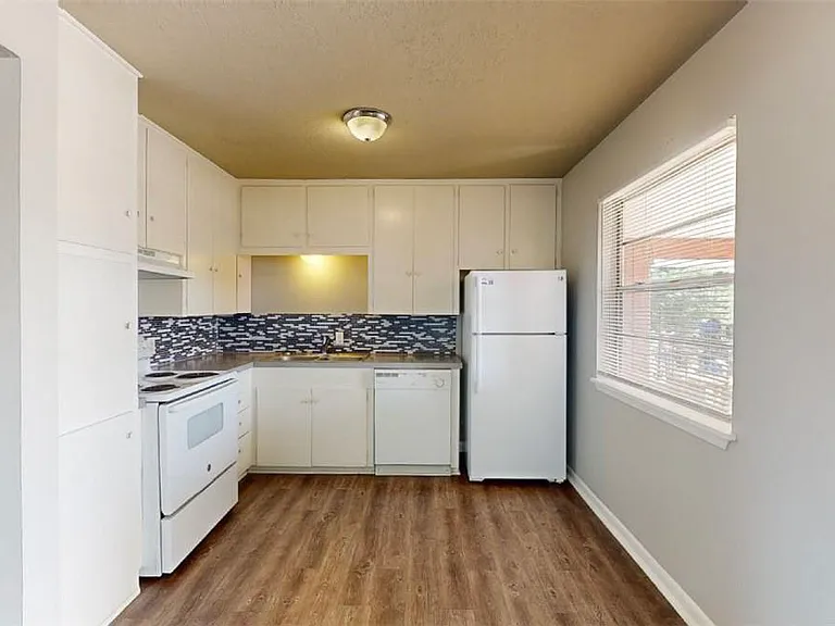 3800 E 29th St #5 — Photo 7