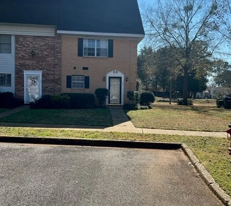 165 Fox Run