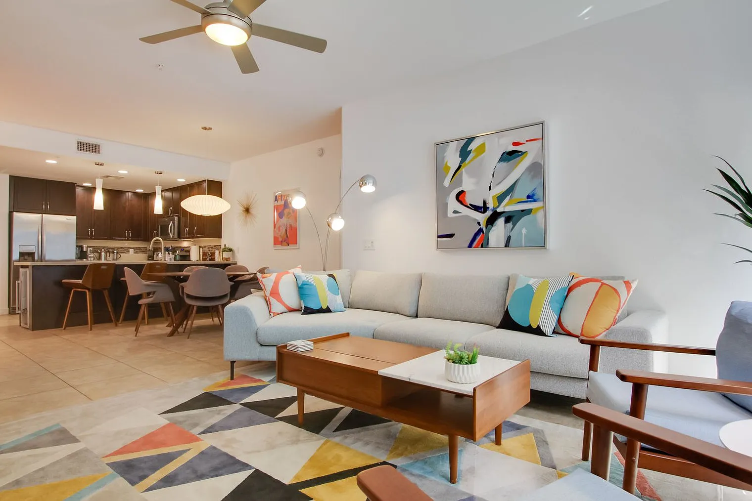 2 bed, 2.0 bath, 1237 sqft, $2,806 — Photo 3