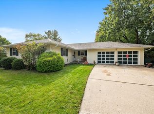 2260 Copley St, Aurora, IL 60506