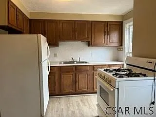 28 Akers St #3 — Photo 9