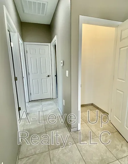 1514 E 28th St #2 — Photo 13