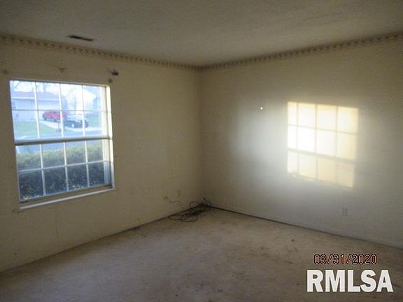 5th image of 3908 W Creighton Ter