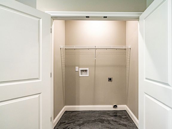 3rd image of 5898 Otte Ct #1B-1Ba-625Sqft
