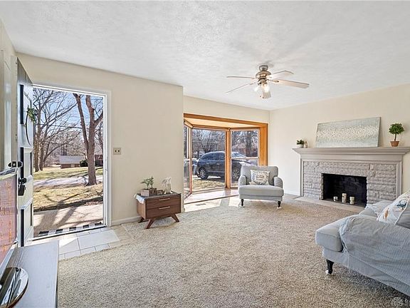 5th image of 1117 Darlington Dr