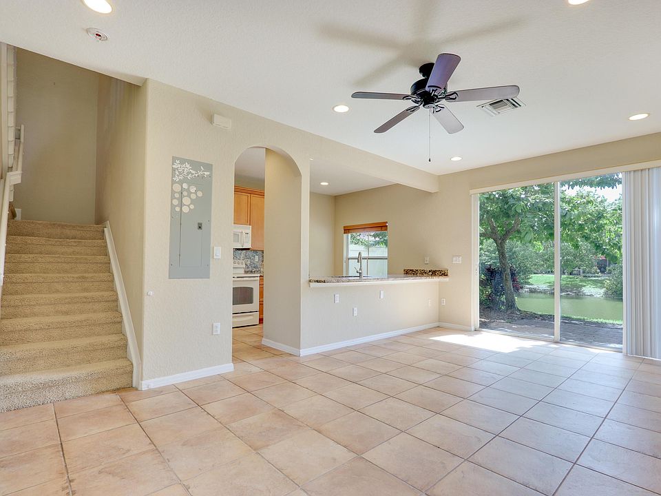 1st image of 116 Monterey Bay Dr