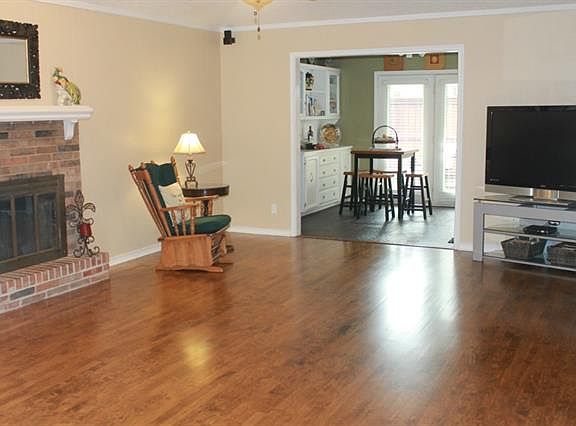 5th image of 314 Canyon Valley Dr
