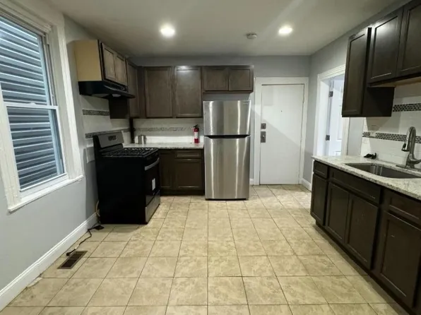 103 S 9th St, Newark, NJ 07107