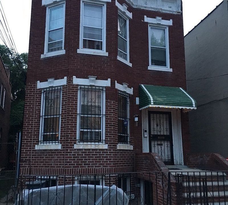 2nd image of 3316 100th St