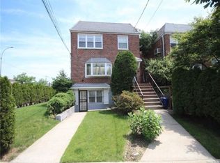80-03 165th St, Jamaica, NY 11432