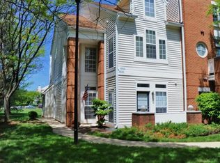 6938 Ellingham Cir #120, Alexandria, VA 22315