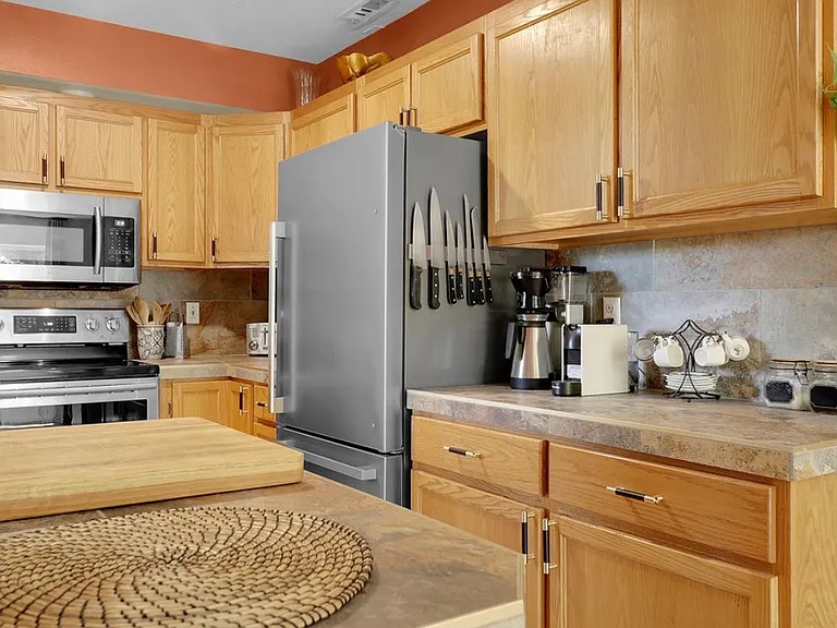 2653 Hawkins Ln #2653 — Photo 14