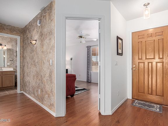 3rd image of 10470 W ROSS Avenue