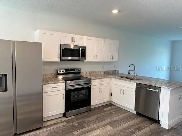 542 Kilimanjaro Dr #B — Photo 6