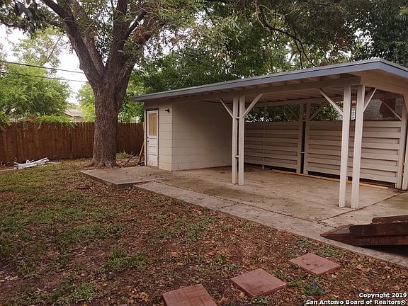 5th image of 226 Harwood Dr