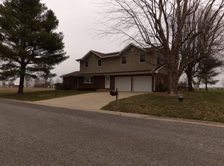 27 Lilac Dr, New Baden, IL 62265