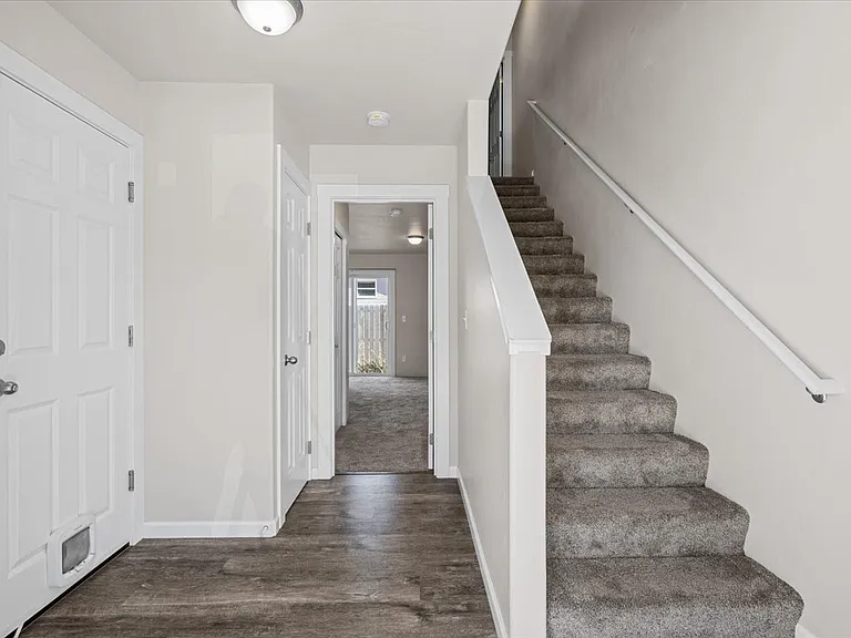 3407 Sharon Way #0 — Photo 2