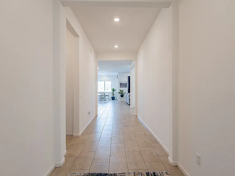 12442 N Appling Ave — Photo 4