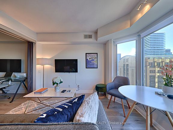 5th image of 155 Yorkville Ave #1515