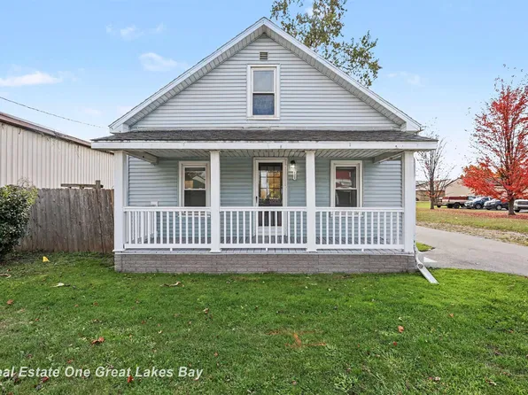 124 E Midland Rd, Auburn, MI 48611