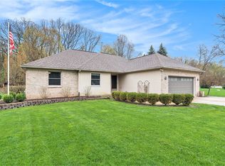 11411 Whispering Pines Trl, Fenton, MI 48430