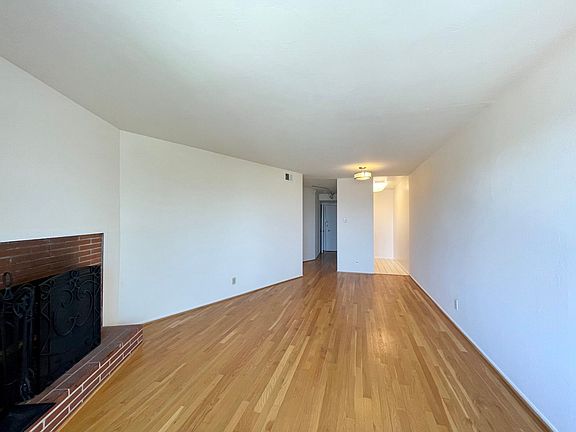 3rd image of 95 Grand View Ave APT 5