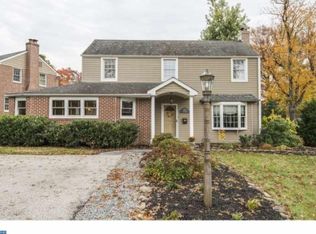 410 Crest Rd, Oreland, PA 19075