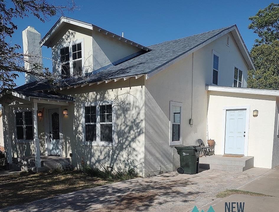 1st image of 304 N Mesquite St