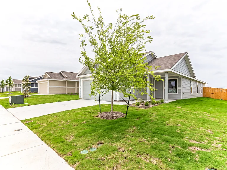 9781 Skyhawk Ave — Photo 2