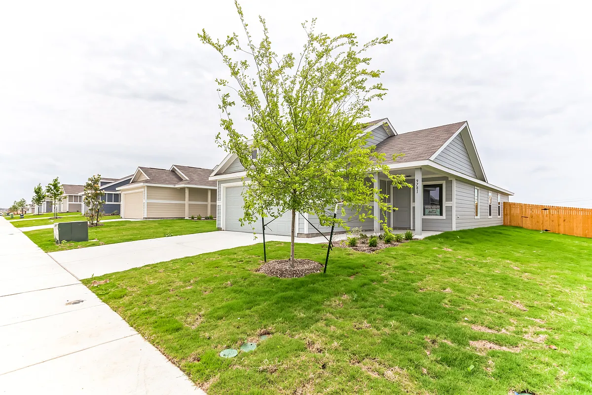 Building Photo - 9781 Skyhawk Ave