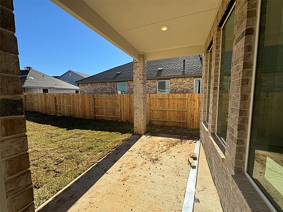 7th image of this home