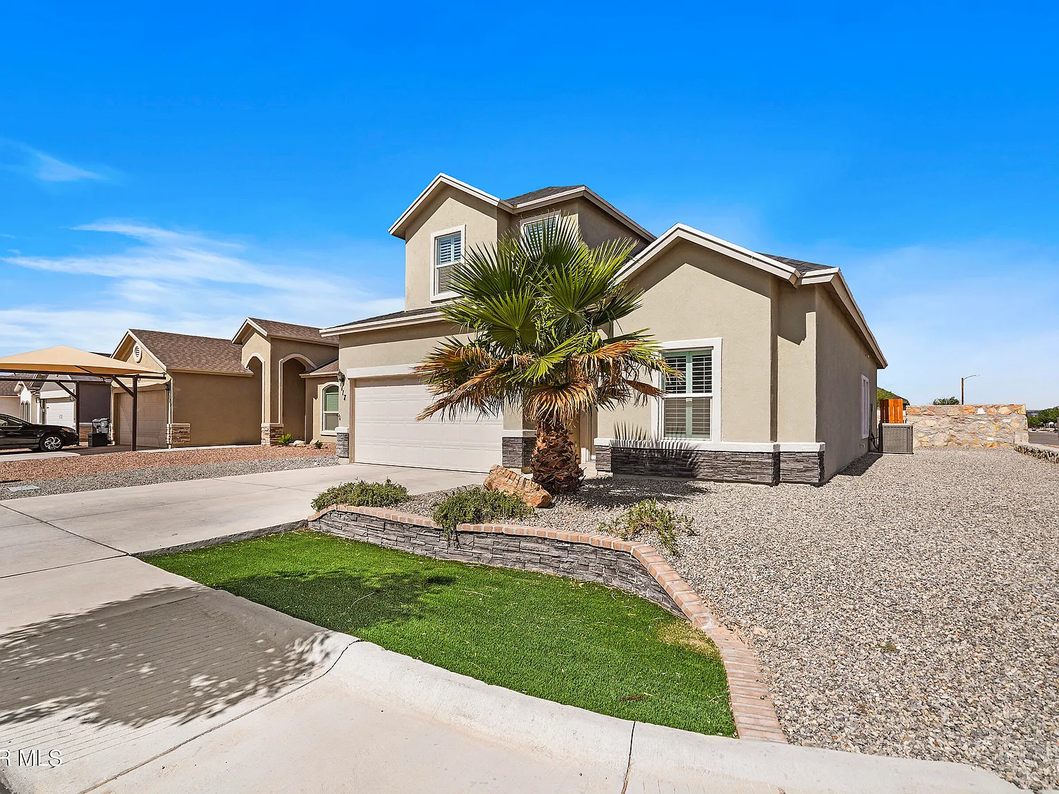 4 bed, 3.5 bath, 1930 sqft, $2,275 — Photo 2