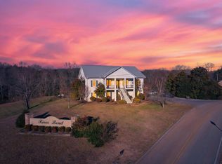 77 River Front Dr, Sparta, TN 38583