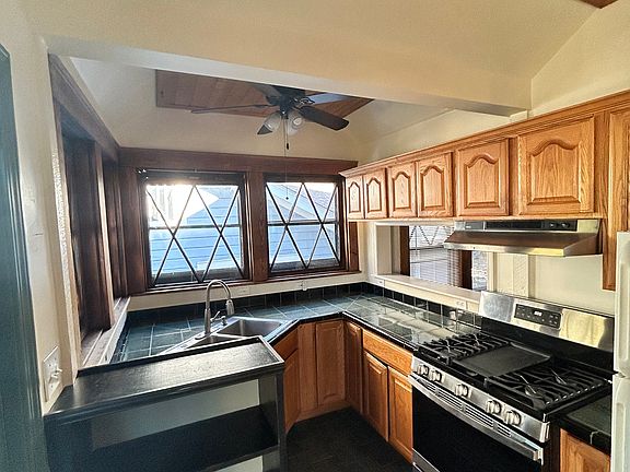 2nd image of 114 Hillside St #A