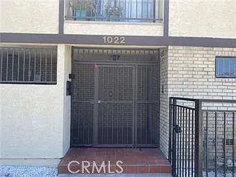 2 bed, 2.5 bath, 1100 sqft, $2,800 — Photo 2