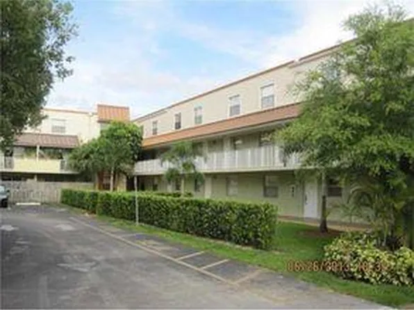 4600 SW 67th Ave APT 267, Miami, FL 33155